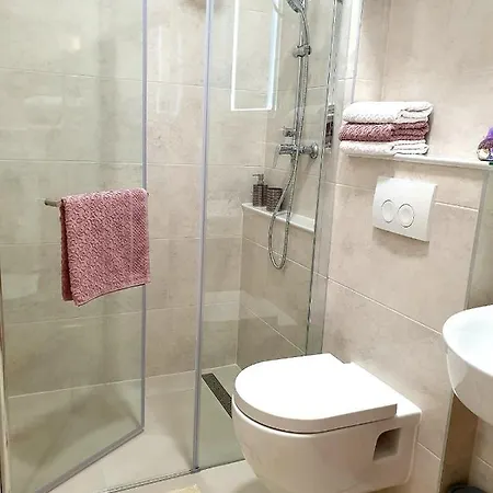 Kuzmanic Apartment Omis