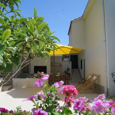 Apartment Kuzmanic Omis